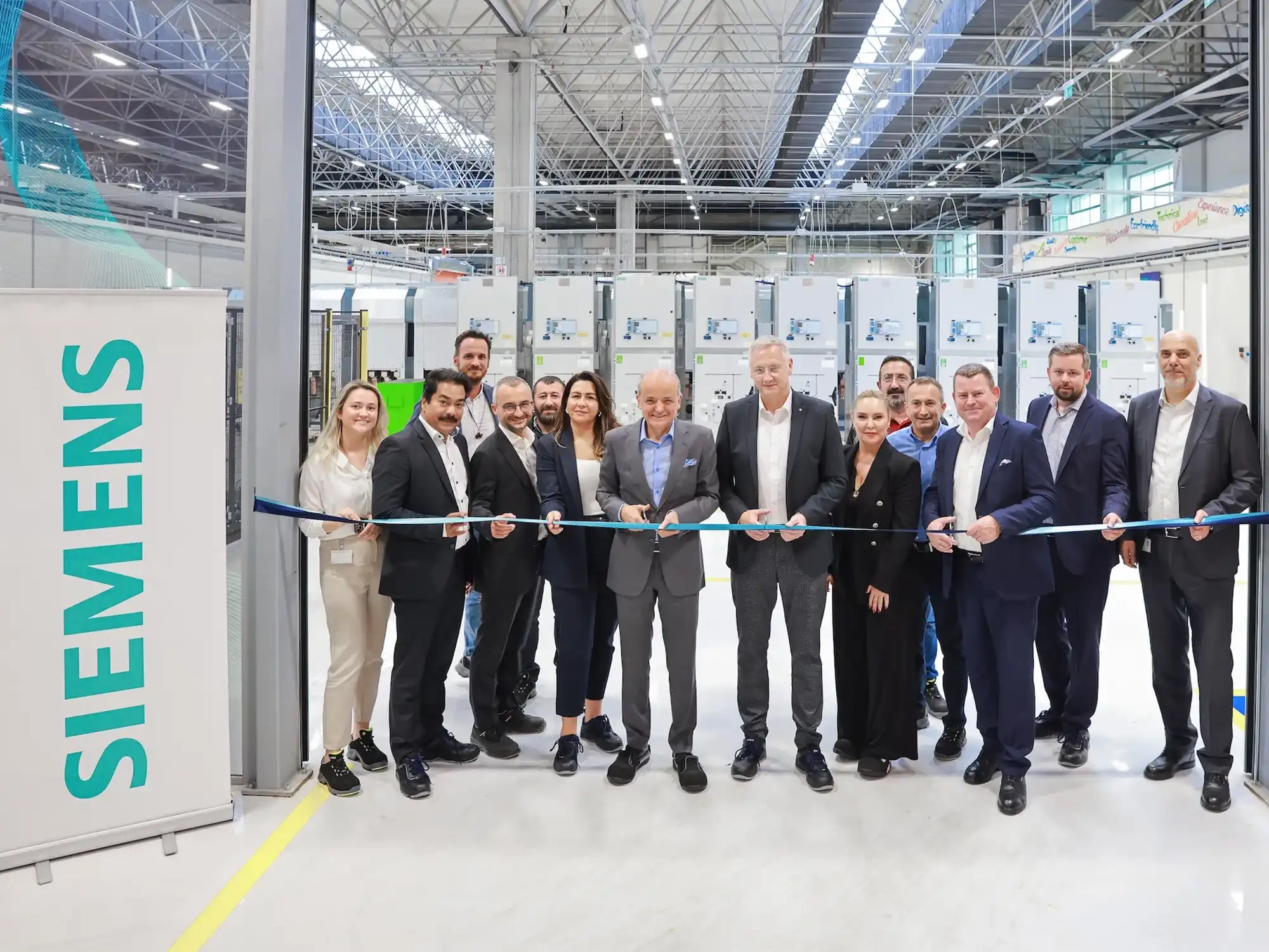 Siemens Gebze Elektrifikasyon ve Otomasyon Fabrikası kapasite artışı - güneş enerjisi tesisi ve sürdürülebilir üretim | Levent Elektrik